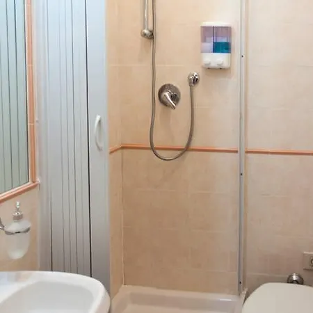 Yourhome * روما
